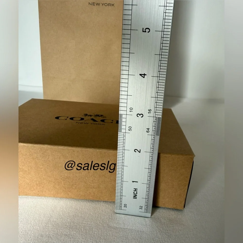Coach Packaging Supplies extra small-sized packaging for medium-small wallets